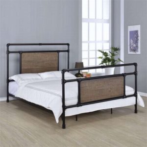 Кровать из металлических труб — Кровати