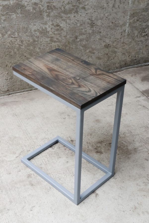 Приставной столик из дерева и металла — ЛОФТ