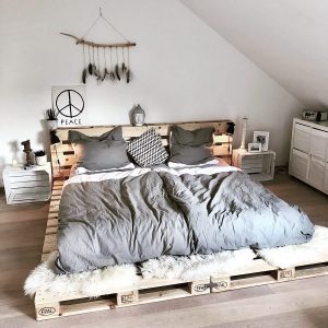 Кровать из паллет “Альянс” с тумбами — Кровати