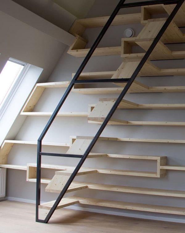 Лестница на металлическом каркасе “Пастернак” — Компактные лестницы лофт 2