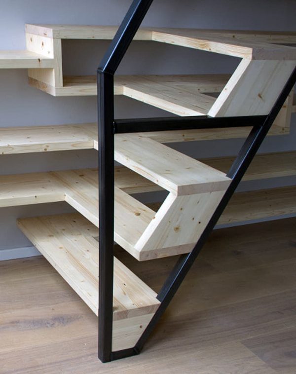 Лестница на металлическом каркасе “Пастернак” — Компактные лестницы лофт 3