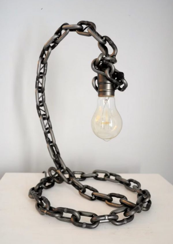Настольный светильник из цепи — Лофт светильники из цепи